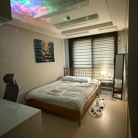 Ricco House - 5-Min To Gangnam, Stylish Stay