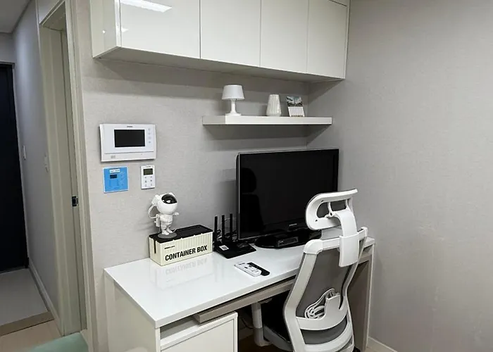 Ricco House - 5-min To Gangnam, Stylish Apartment *