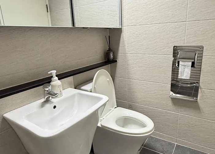 Ricco House - 5-min To Gangnam, Stylish Apartment *