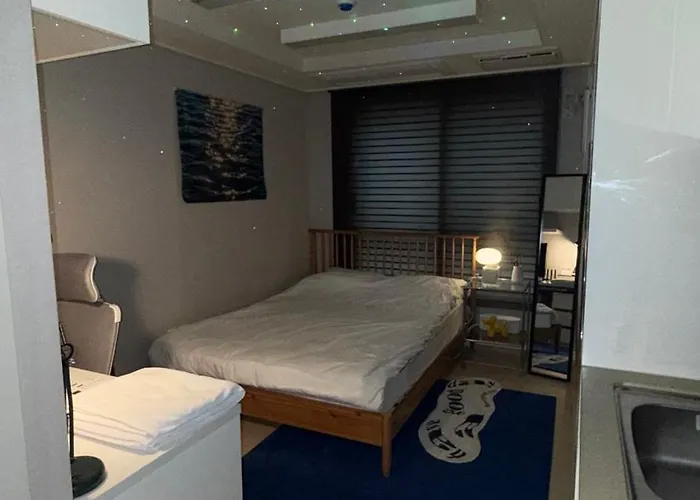 Apartment Ricco House - 5-min To Gangnam, Stylish *